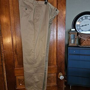 Dockers‎ Classic Fit Khaki Slacks 38×34 Flat Front Men’s Straight Dress Pants